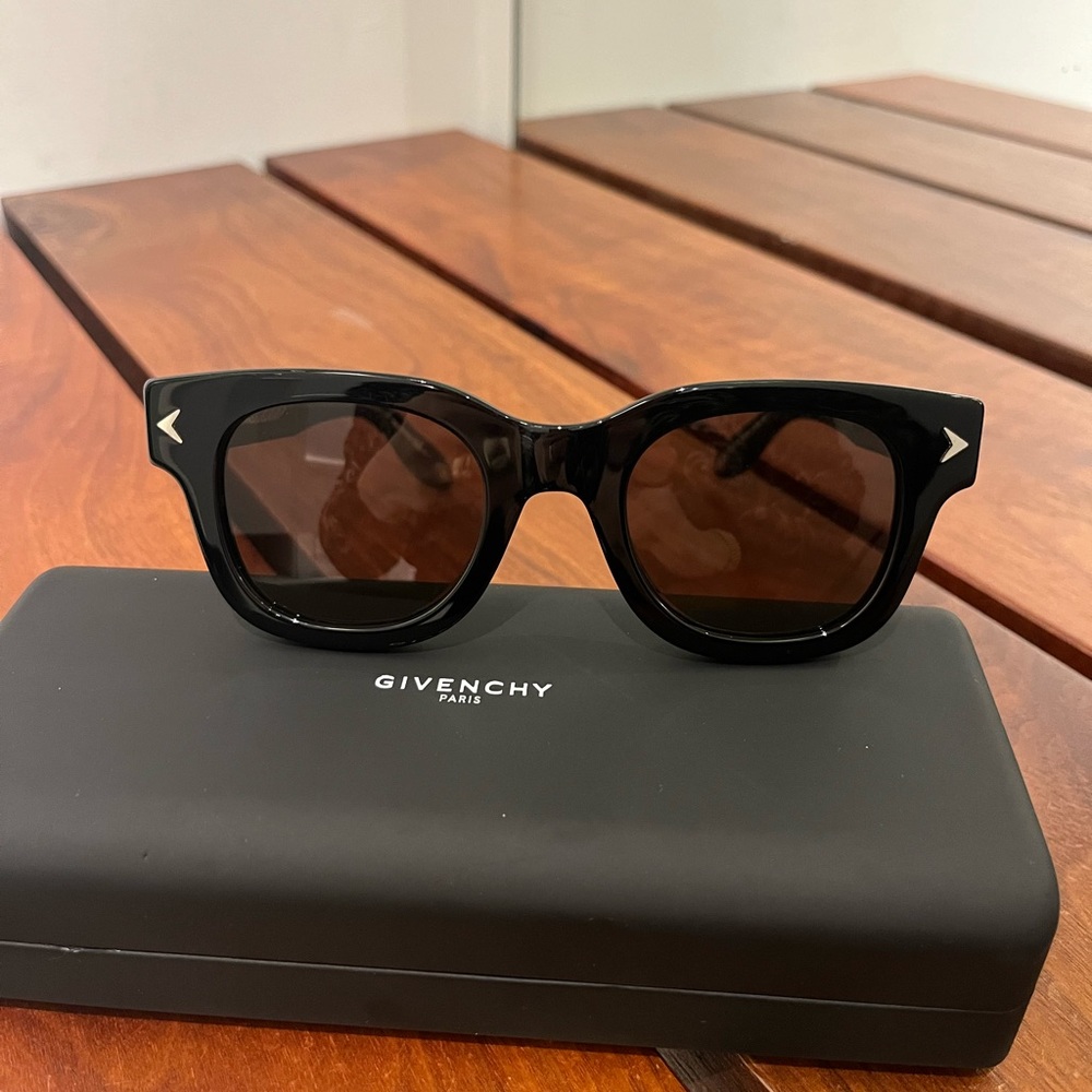 Givenchy 47 mm gradient sunglasses